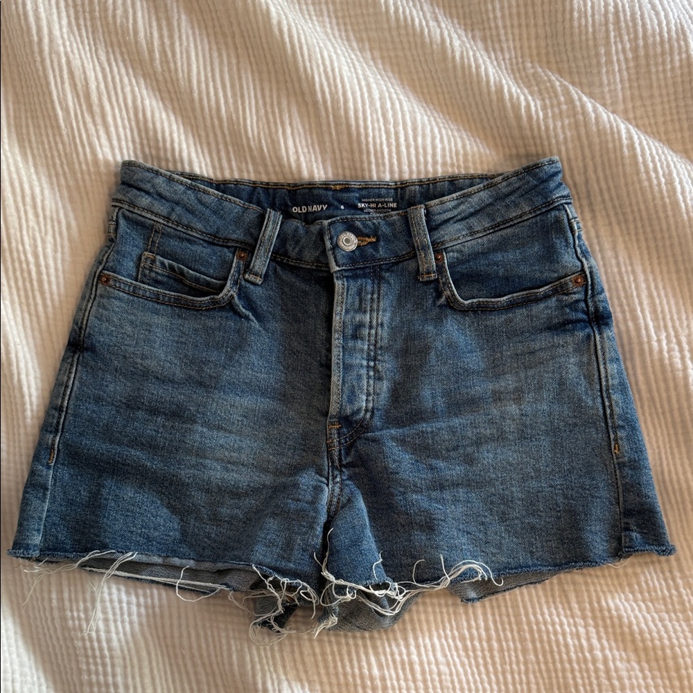 Old Navy Women's Frayed Hem Blue Jean Shorts